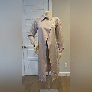 Babaton Trench Jacket – Size XXS
Excellent Used Condition